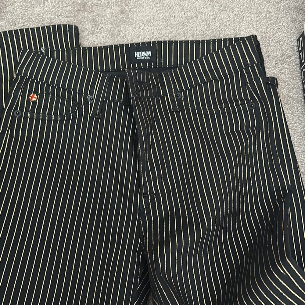 Black and gold Hudson jeans size 26, never worn